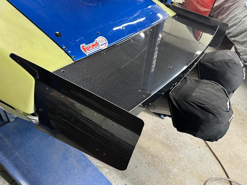 Universal Carbon Wing